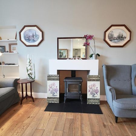 Spacious 2 Bed Apt Next To Royal Mile & Waverley エディンバラ エクステリア 写真