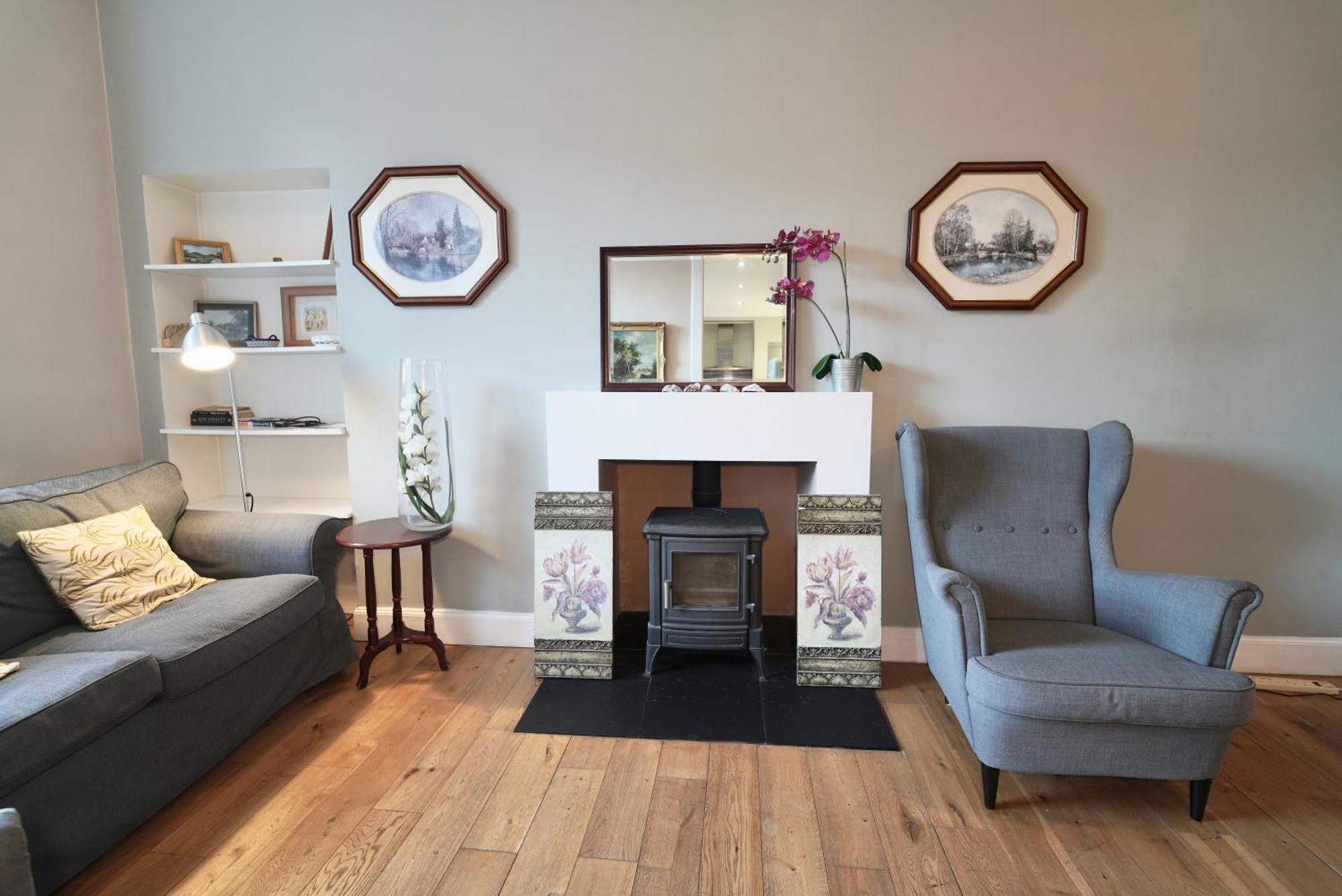 Spacious 2 Bed Apt Next To Royal Mile & Waverley エディンバラ エクステリア 写真