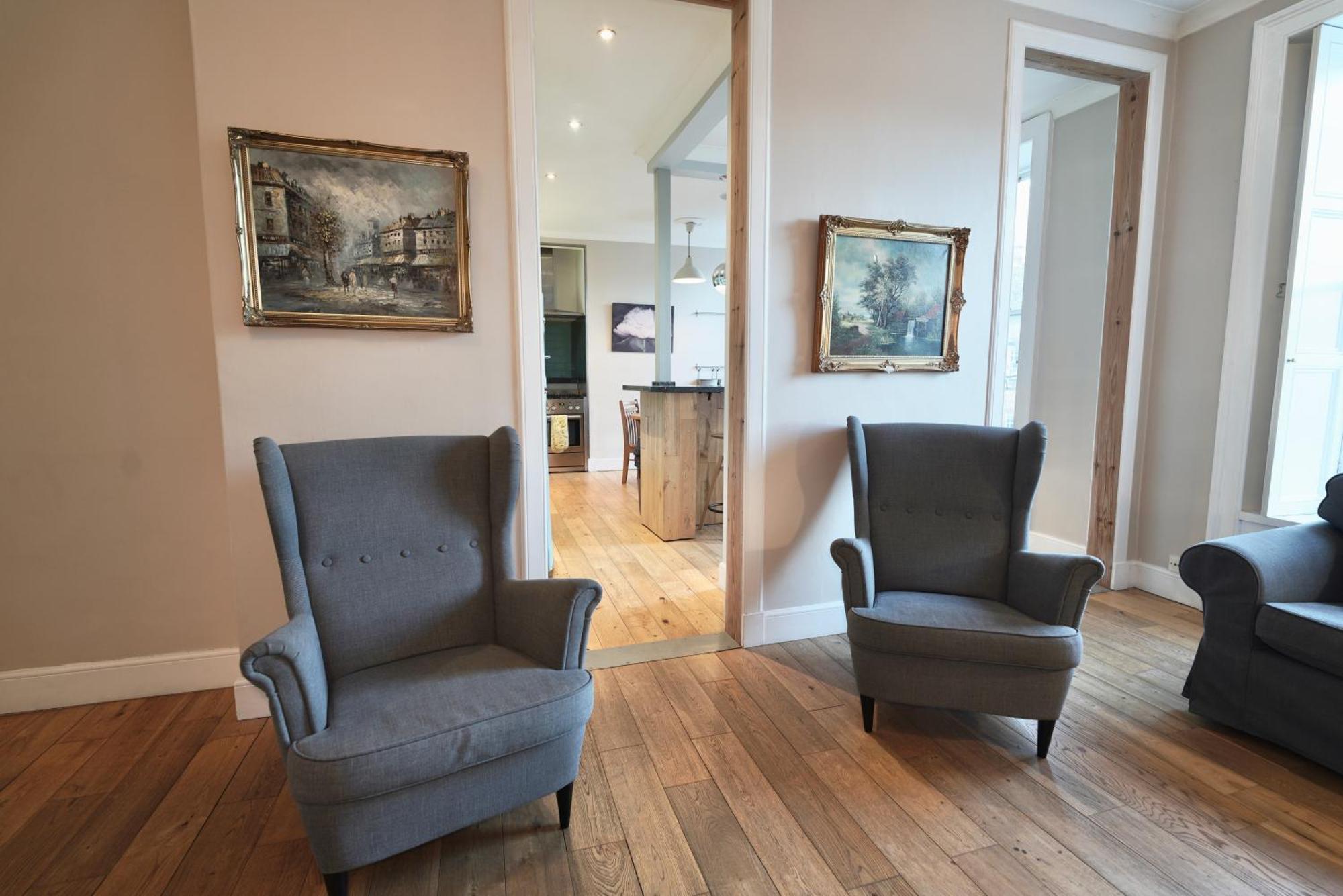 Spacious 2 Bed Apt Next To Royal Mile & Waverley エディンバラ エクステリア 写真