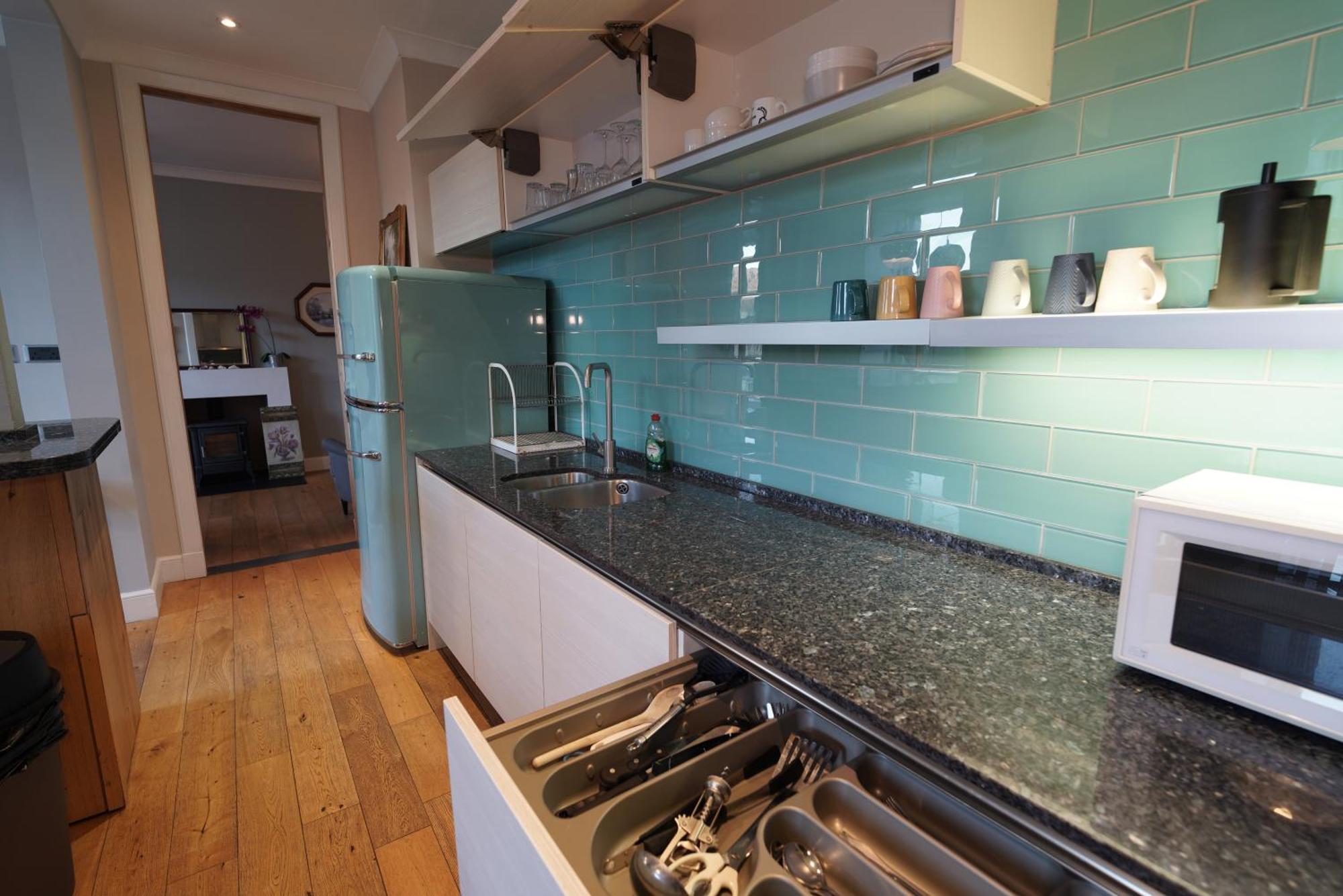 Spacious 2 Bed Apt Next To Royal Mile & Waverley エディンバラ エクステリア 写真